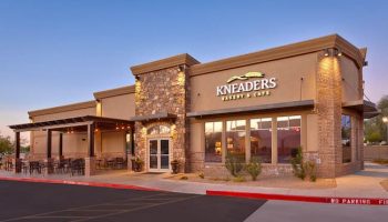 kneaders lunch hours of operation