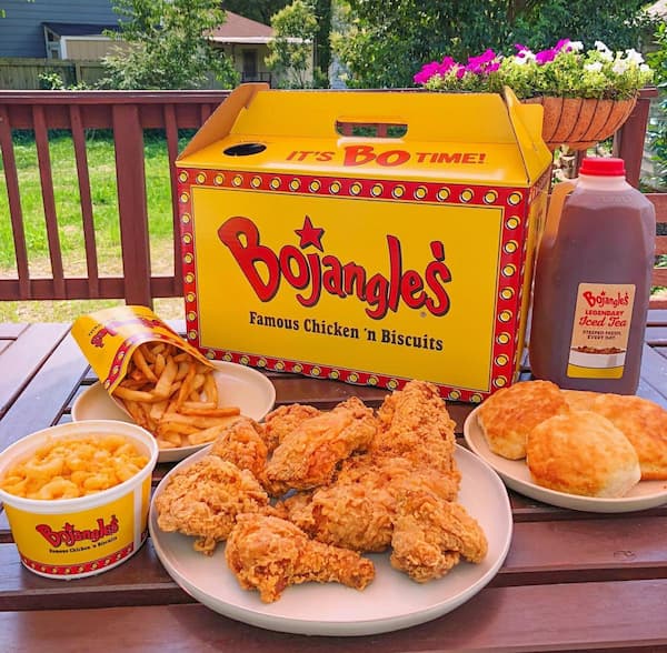 does bojangles serve lunch in the morning