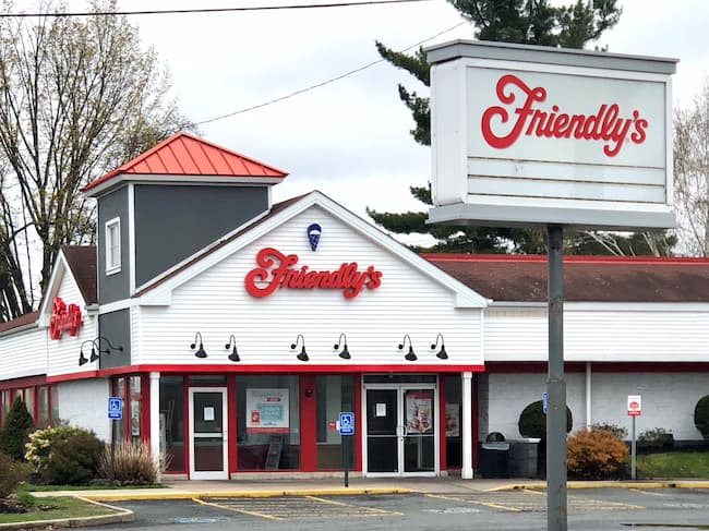 friendly's lunch hours
