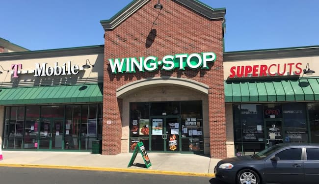 wingstop holiday hours