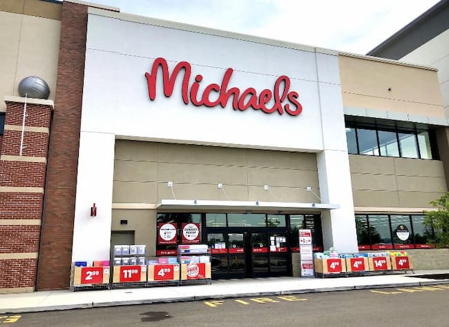 michaels open hours