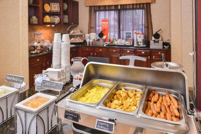 Hampton Breakfast Hours What Time Can You Get A Bite To Eat Hampton Breakfast Hours What Time Can You Get A Bite To Eat