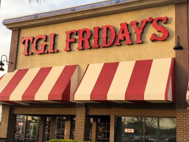 is t.g.i. friday open on christmas day