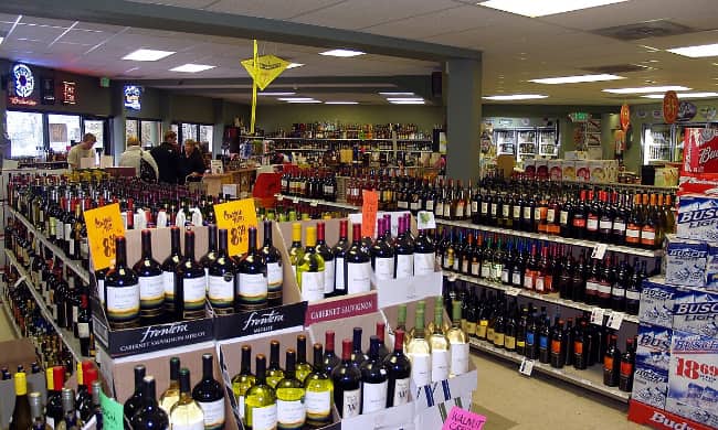 are liquor stores open today in ct