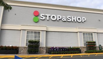 stop and shop hours